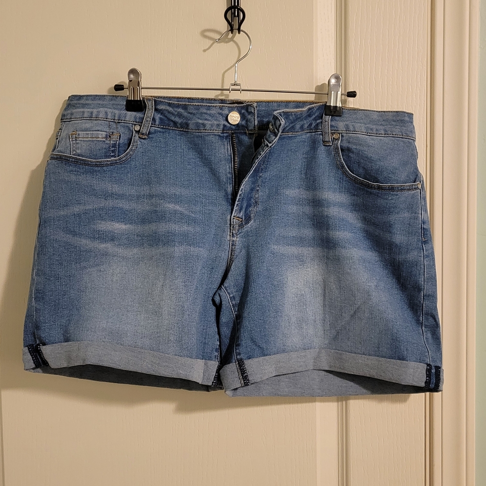 SK Denim Shorts Light Wash